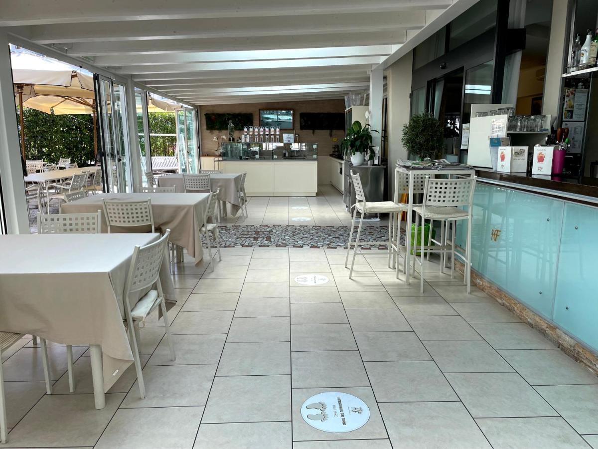 Hotel Franca Milano Marittima Exterior foto